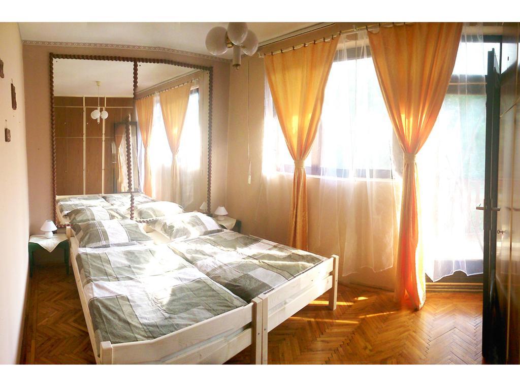 Orchidea Apartman Tata Ruang foto