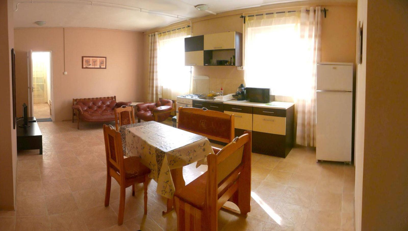 Orchidea Apartman Tata Bagian luar foto