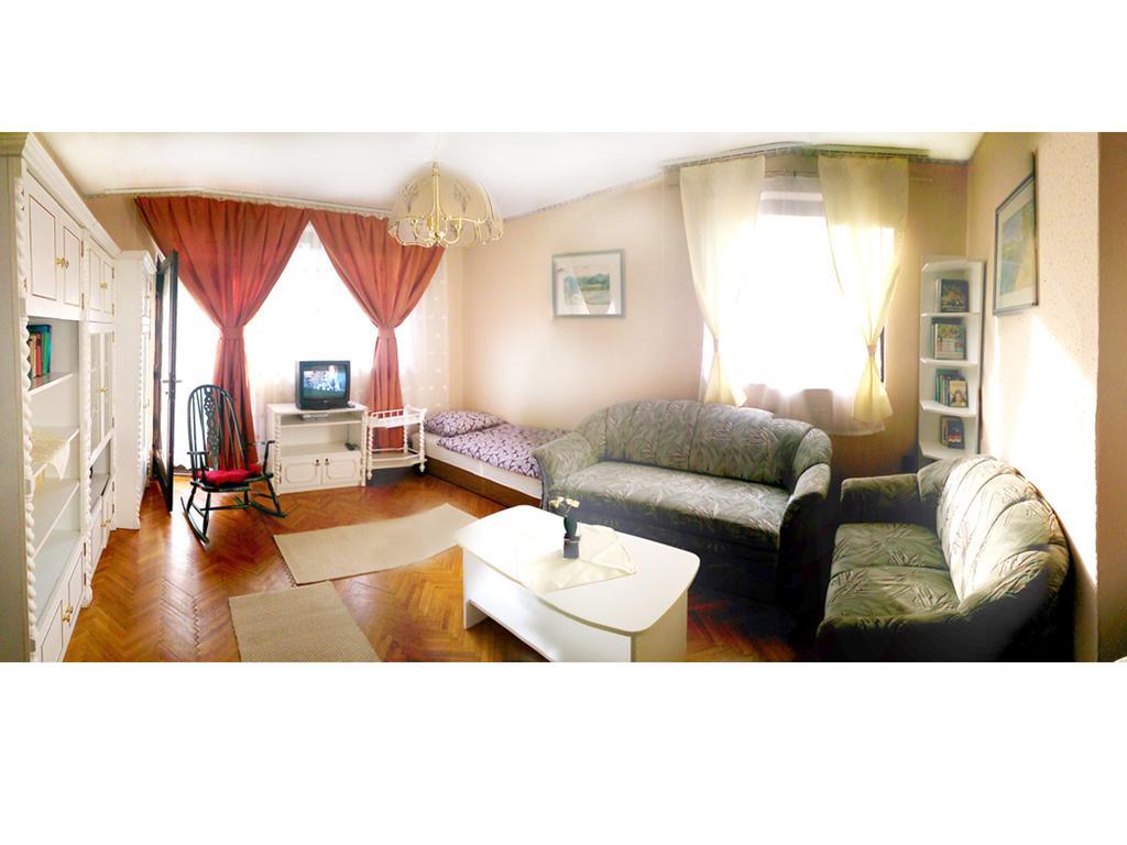 Orchidea Apartman Tata Ruang foto